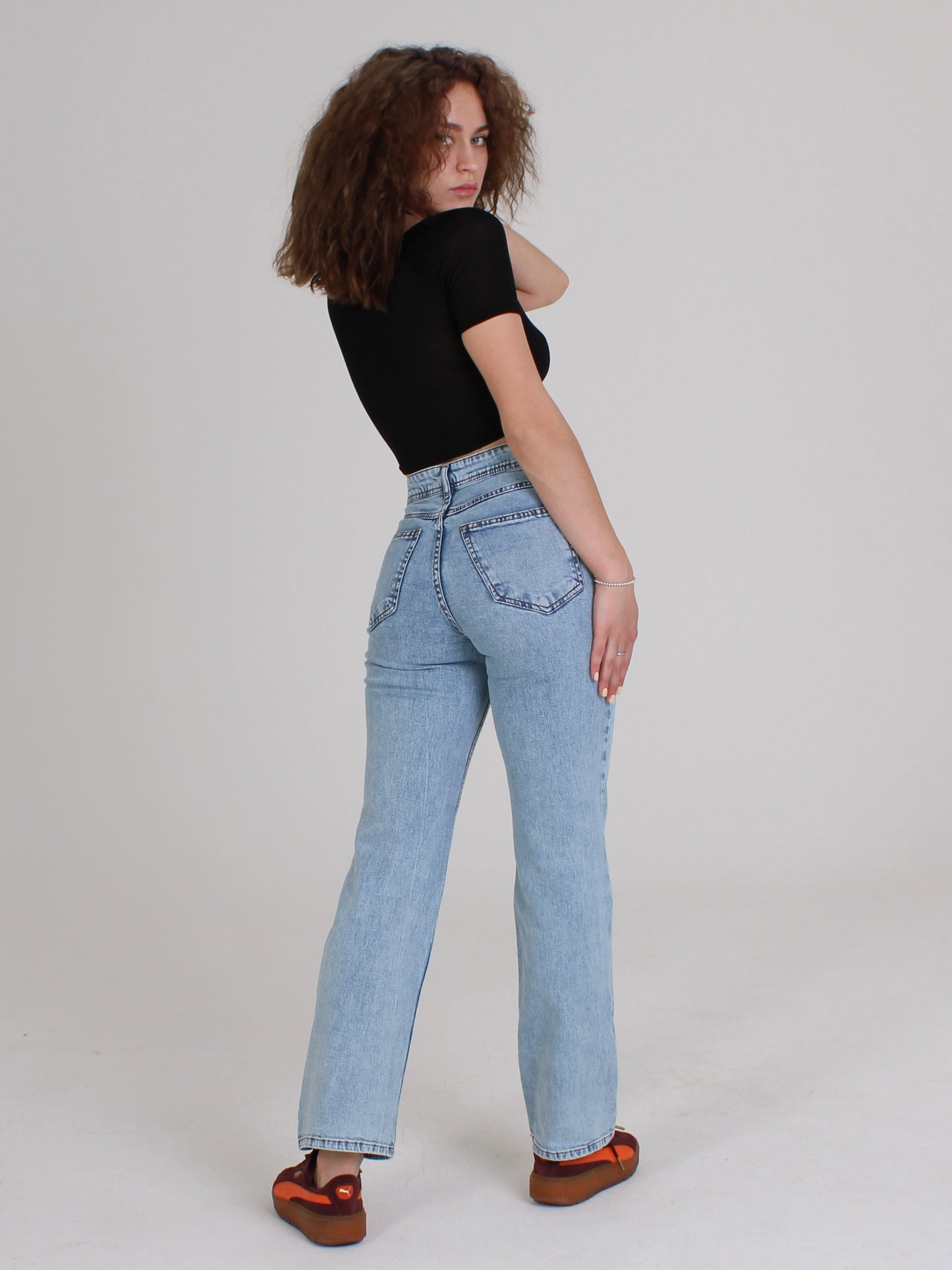 Ocean Blue Anna Straight Leg 90’s Jeans