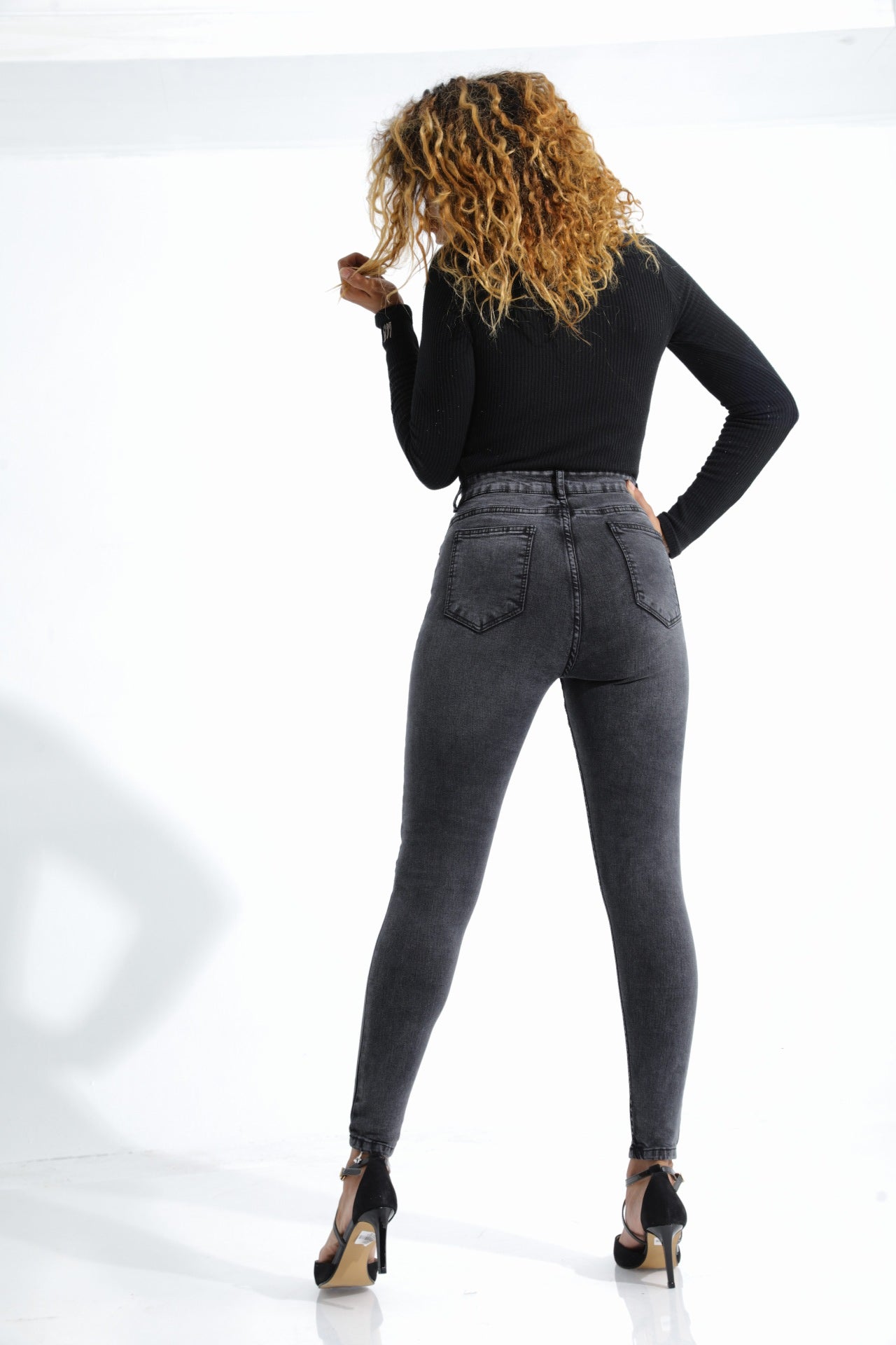 Black Ripped Yulia skinny jeans